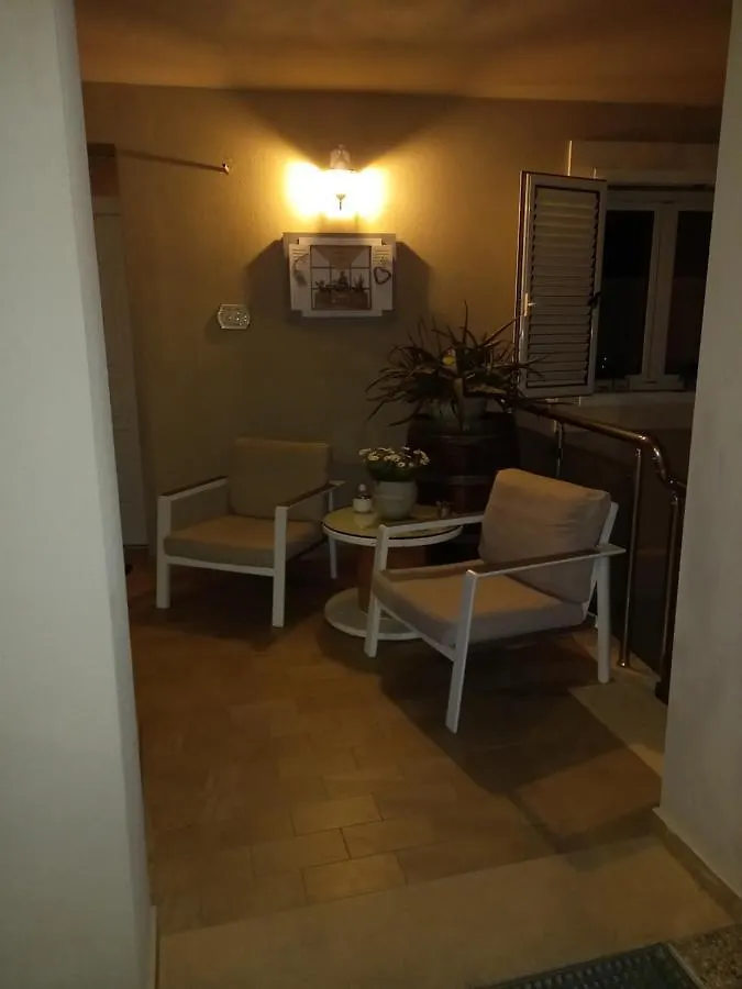 L'Angolo Di Ari Vaiano  0*, Vaiano (Tuscany) Italy